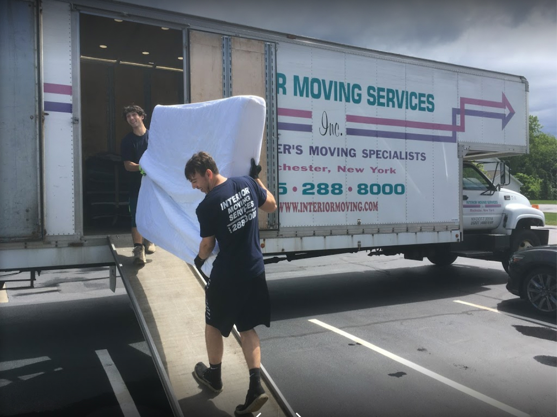 Professional Residential and Commercial Movers - Earl's Moving Company